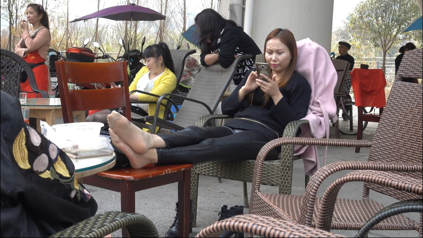 streetsnapnylon[00 00 33][20181208 225304 6]